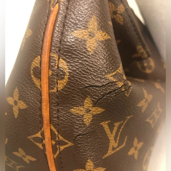 Louis Vuitton Monogram Sully PM - Picture 6 of 16